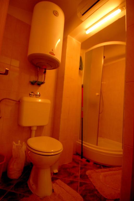 Guesthouse Konti Rijeka Kamer foto
