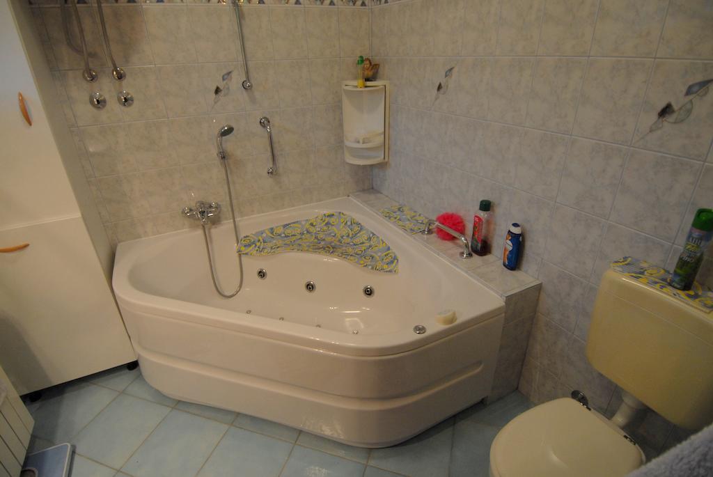 Guesthouse Konti Rijeka Kamer foto